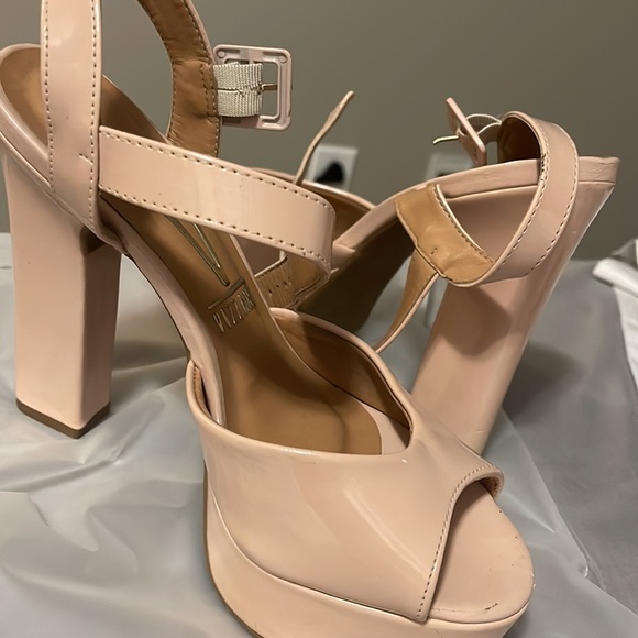 Vizzano high heels size 7 - Picture 2 of 2